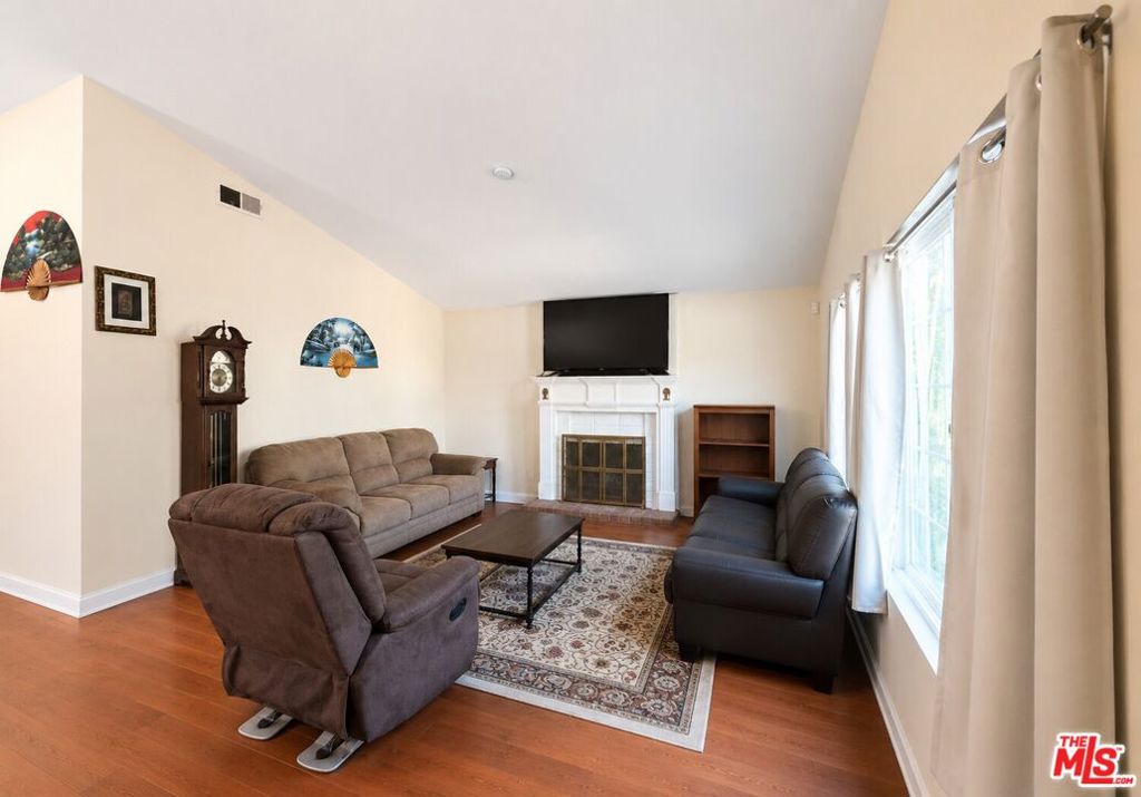 2114 Rhonda Street