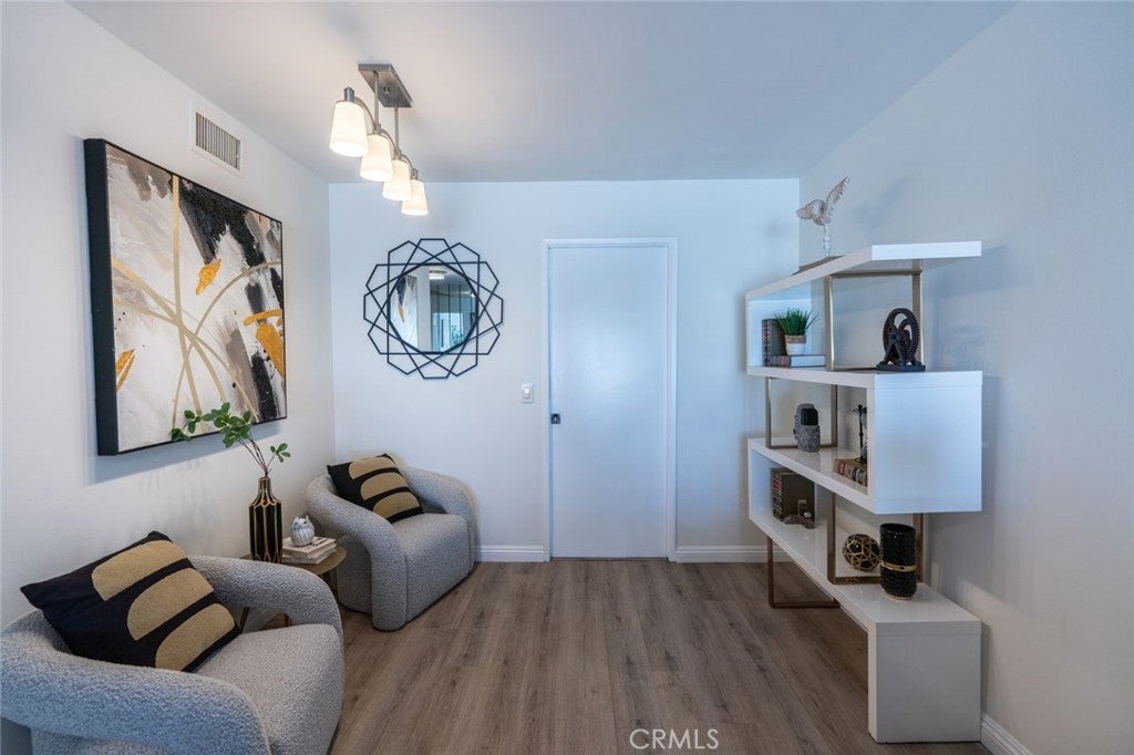 1231 S Golden West Ave 11