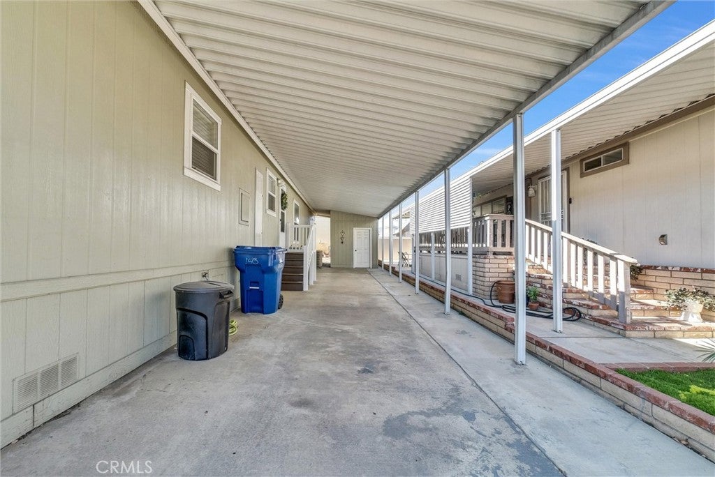 1456 E Philadelphia 143