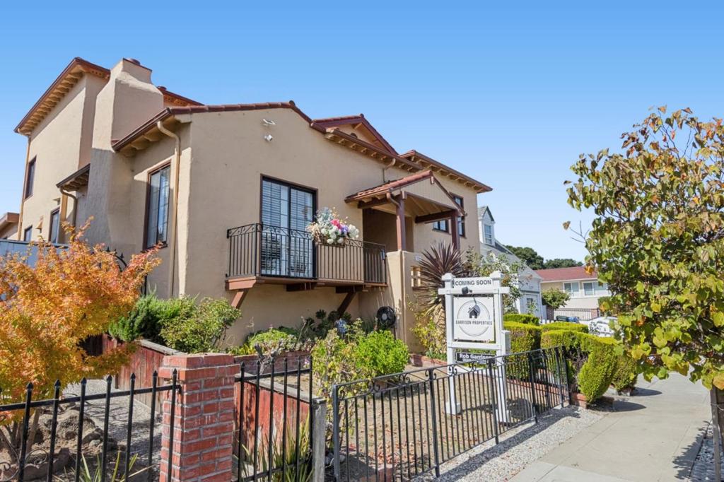 209 Elder Avenue