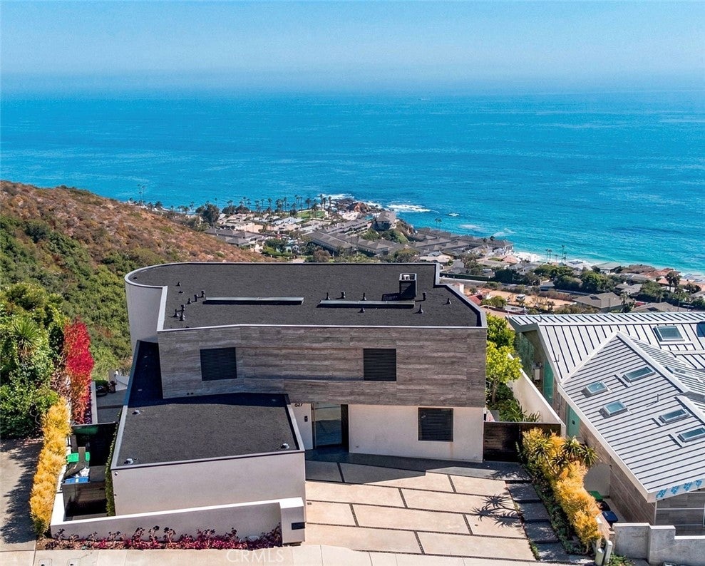 627 Nyes, Laguna Beach CA 92651 - Photo 1