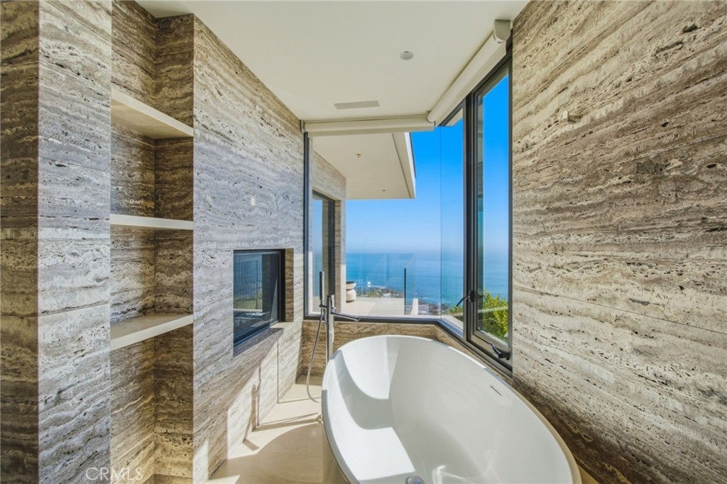 627 Nyes, Laguna Beach CA 92651 - Photo 15
