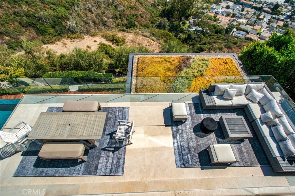 627 Nyes, Laguna Beach CA 92651 - Photo 9