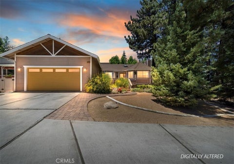 Photo of 41775 Garstin DR, Big Bear Lake, CA 92315 (MLS # IG26134985)