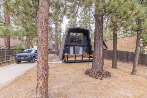 Photo of 909 W Rainbow BLVD, Big Bear City, CA 92314 (MLS # IG26173964)
