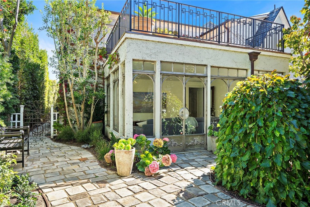 North Laguna (NL) - Residential Lease