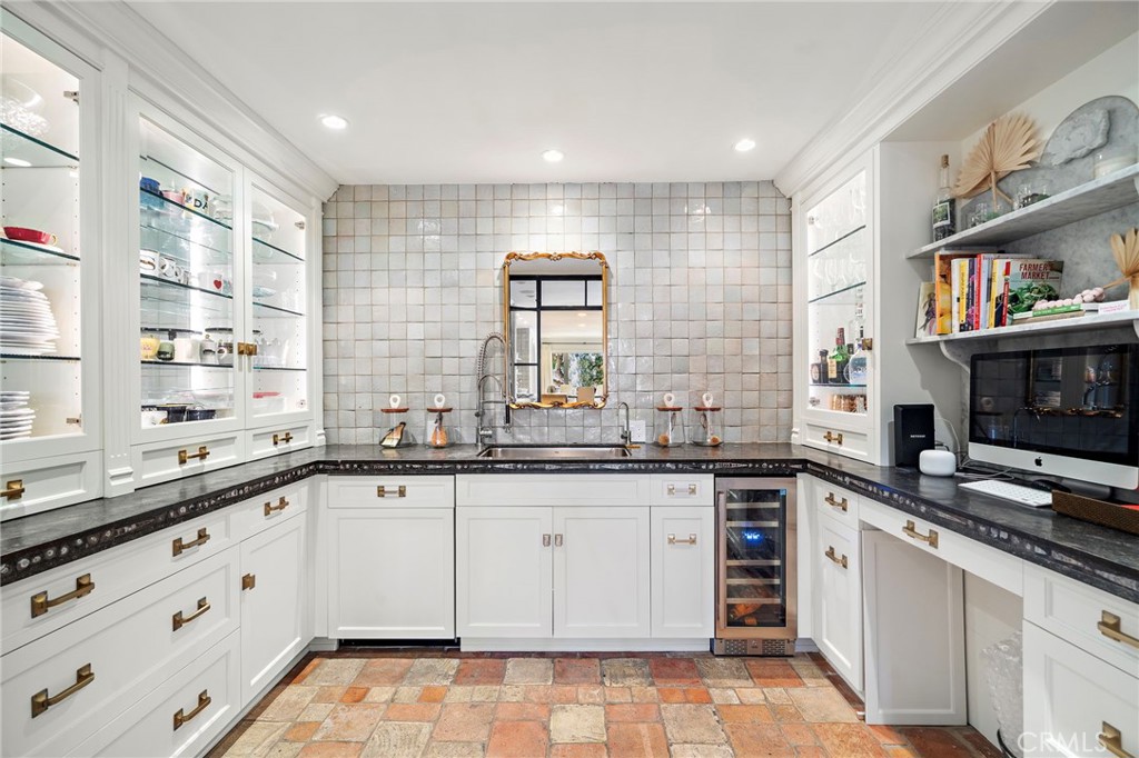 North Laguna (NL) - Residential Lease