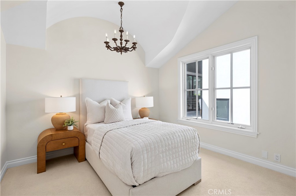 707 Larkspur Avenue, Corona Del Mar CA 92625 - Photo 12