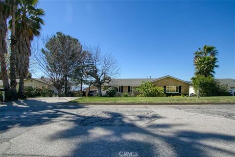 Photo of 11758 Grant Street, Yucaipa, CA 92399 (MLS # IG26066138)