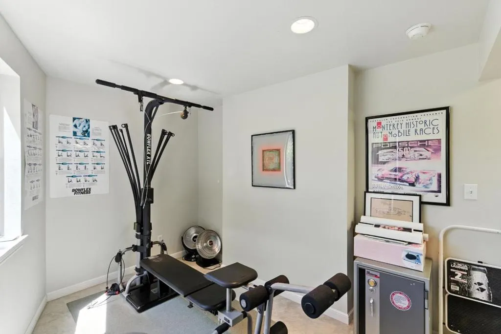 San Carlos, California 94070, United States, 4 Bedrooms Bedrooms, ,4 BathroomsBathrooms,Residential,Active,177553