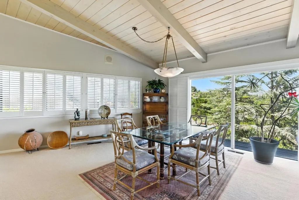 San Carlos, California 94070, United States, 4 Bedrooms Bedrooms, ,4 BathroomsBathrooms,Residential,Active,177553