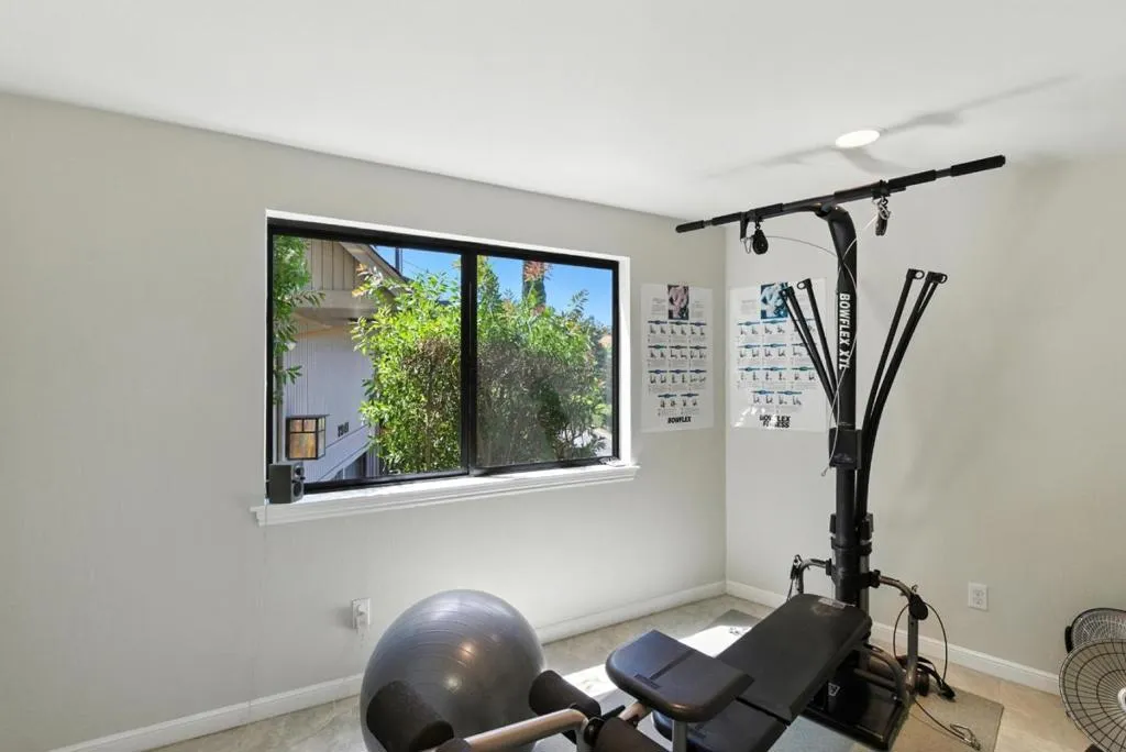 San Carlos, California 94070, United States, 4 Bedrooms Bedrooms, ,4 BathroomsBathrooms,Residential,Active,177553