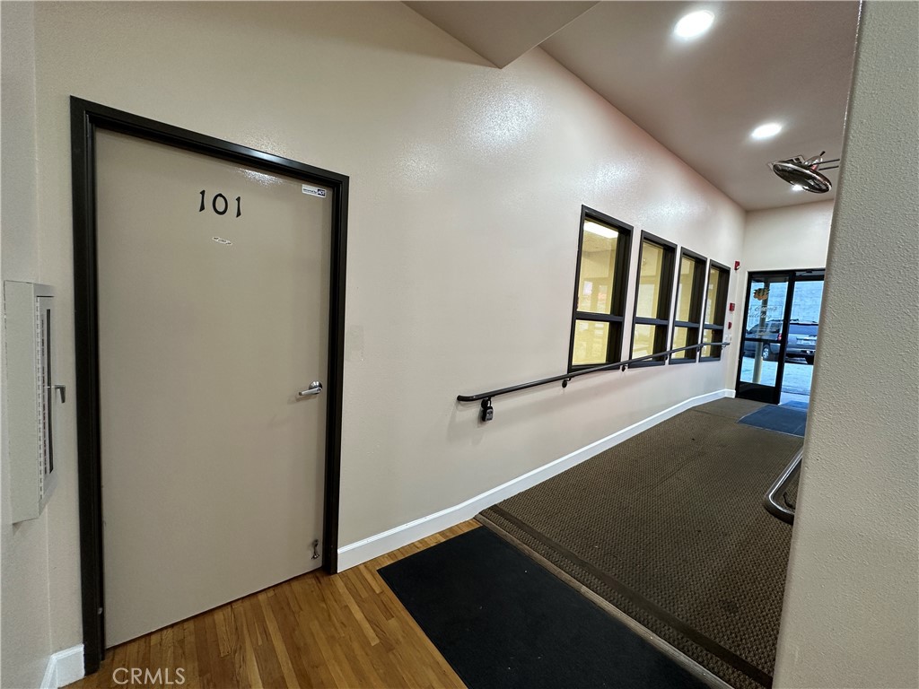 940 W Chapman Avenue 101