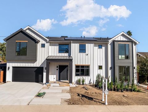 Photo of 416 Ardis Avenue, San Jose, CA 95117 (MLS # ML82024233)