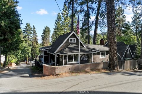 Photo of 22864 Alder Ln, Crestline, CA 92325 (MLS # IV26055296)