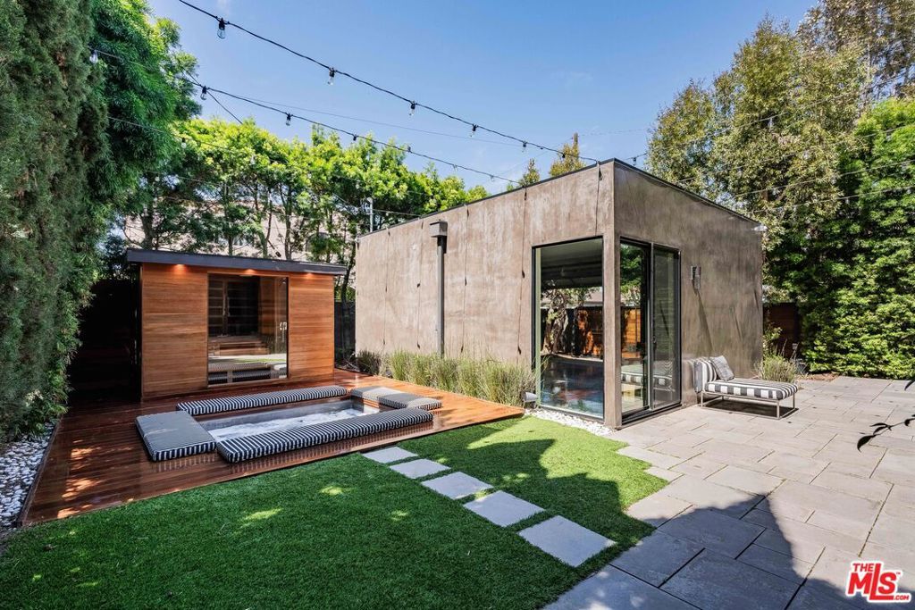 Photo of 3601 Wade Street, Los Angeles, CA 90066 (MLS # 26721763)