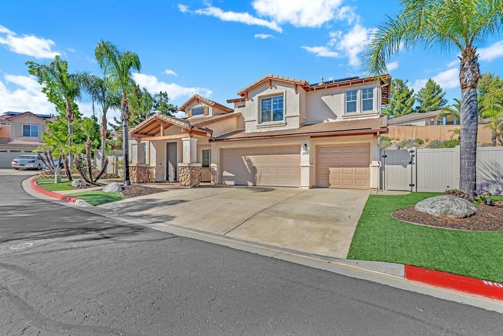 2052 Boulders Rd