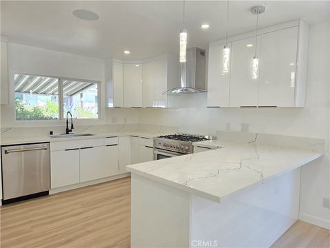 1113 Mohawk Topanga CA 90290