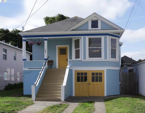 Photo of 308 Lincoln Ave, Alameda, CA 94501 (MLS # 41129996)