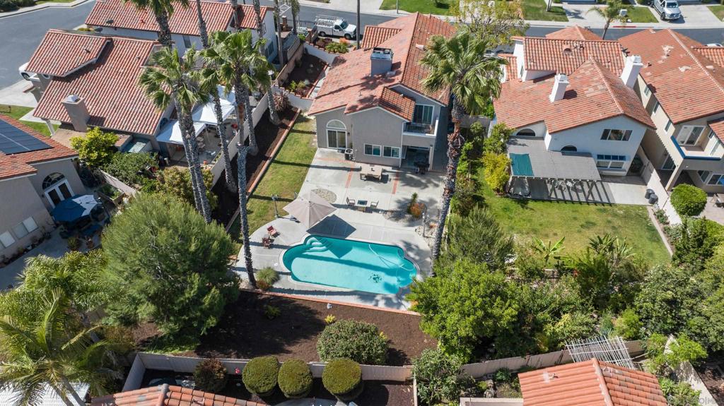 1572 Roma Dr