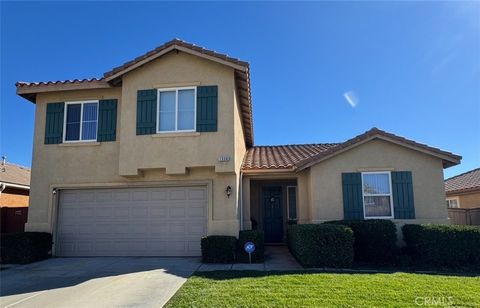 Photo of 1338 Smoke Tree Lane, Beaumont, CA 92223 (MLS # DW25275277)