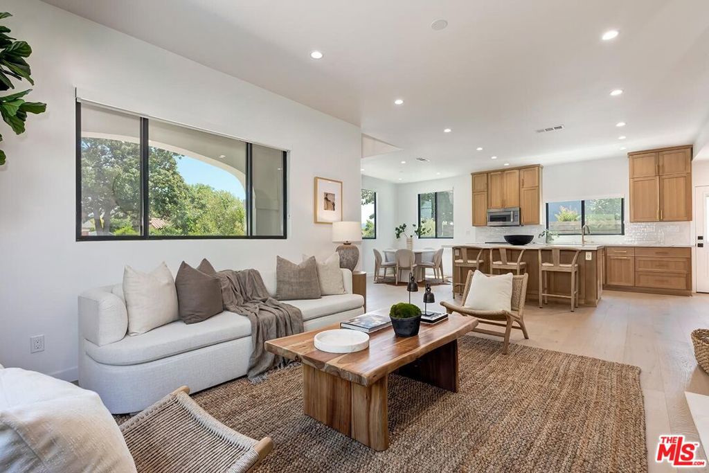 Properties 2 3364 Garden Avenue