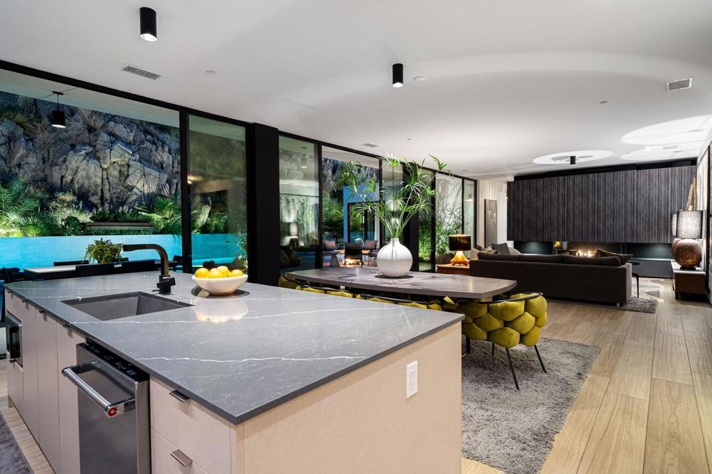 Indian Wells C.C. - Residential