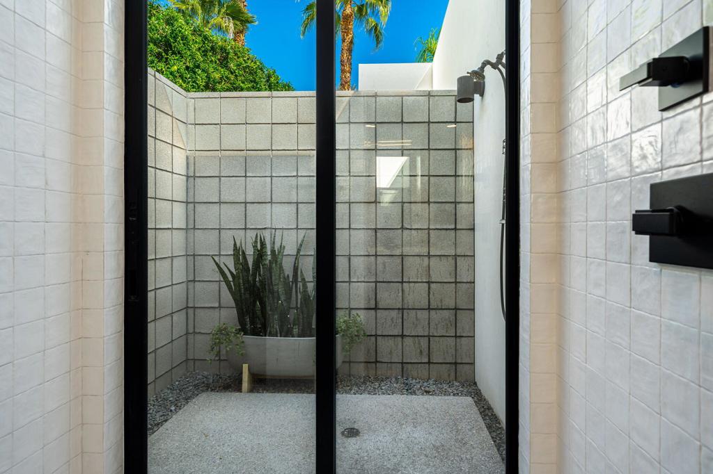 Indian Wells C.C. - Residential