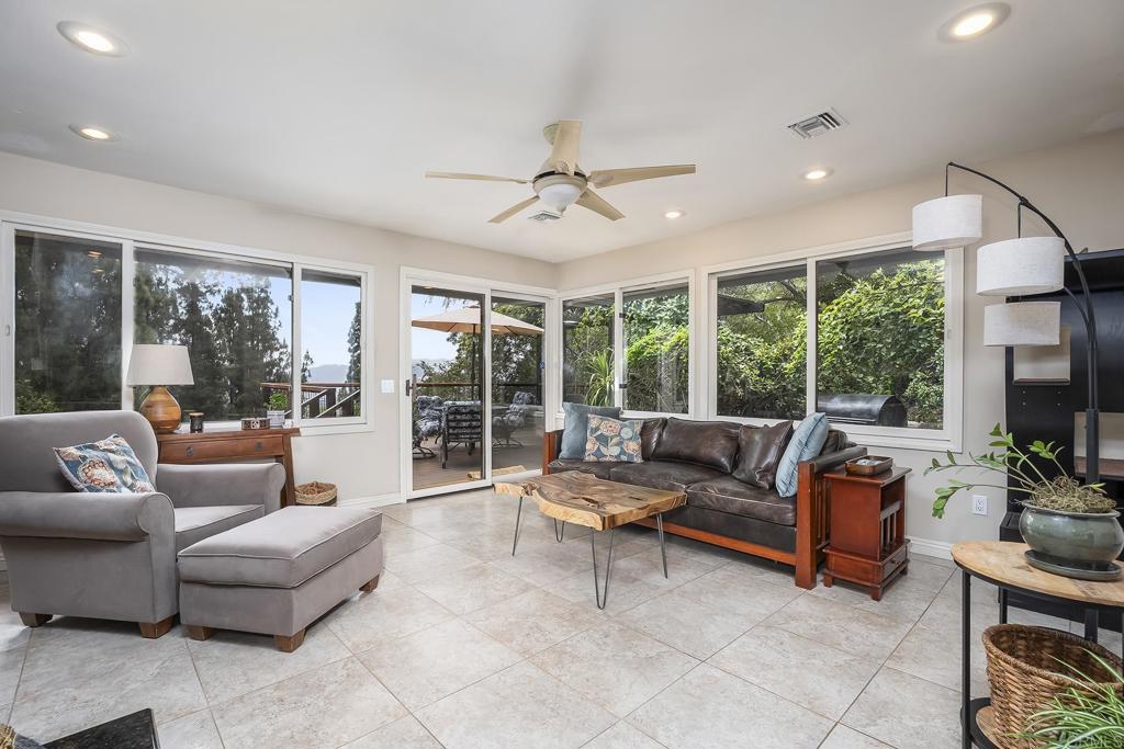 11133 VALLEY LIGHTS DR.