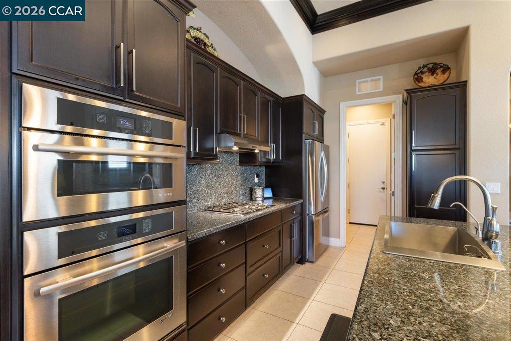 1547 Symphony Cir