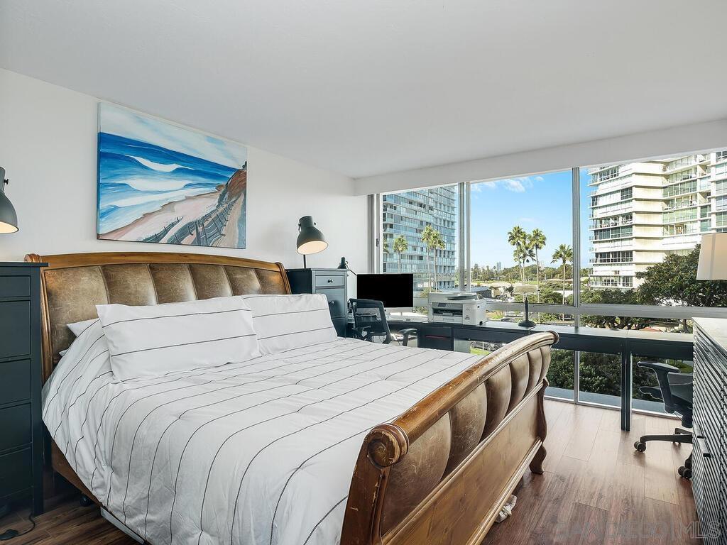 Coronado Shores - Residential