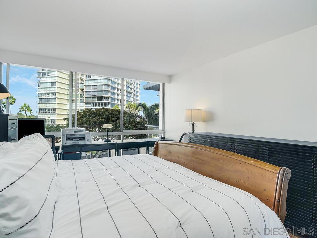Coronado Shores - Residential