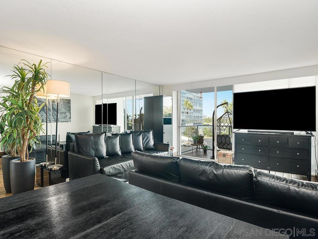 Coronado Shores - Residential