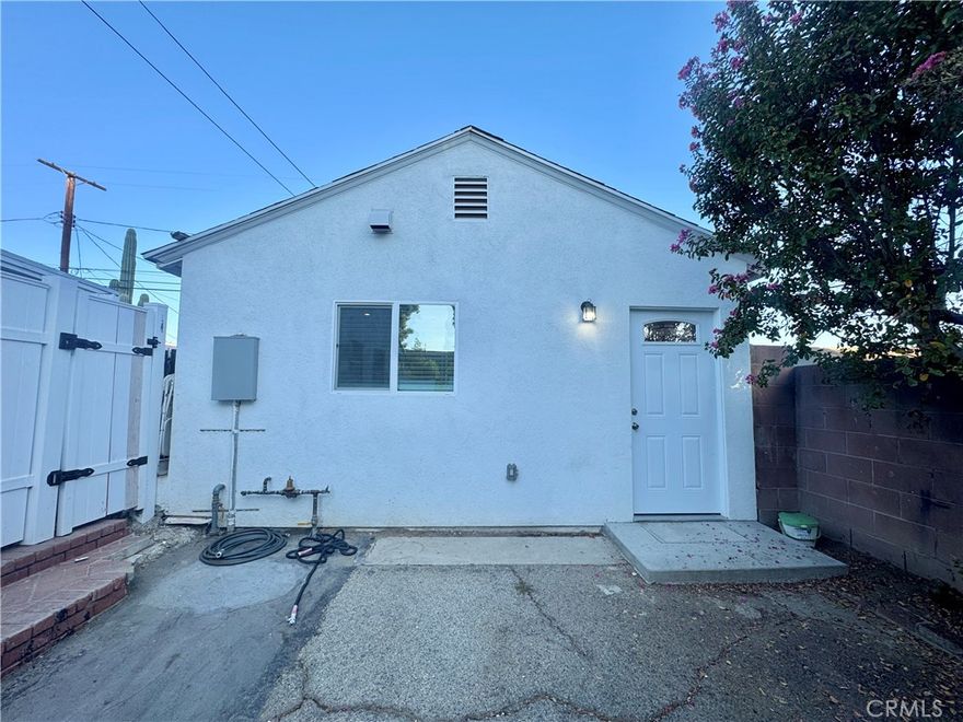 Welcome to your brand-new one-bedroom Accessory Dwelling Unit (ADU), a modern oasis of comfort and convenience! Built in 2023 this stunning property features contemporary design and high-quality finishes throughout. This is a converted one bedroom garage that is separated from the main house you have your own private access. 



Step inside to discover a bright and airy living space with large windows that flood the interior with natural light. The open-concept layout seamlessly connects the living area to a sleek, modern kitchen equipped with state-of-the-art stainless steel gas oven, brand new and ready for your culinary adventures.



The spacious one bedroom offers a serene retreat, complete with ample closet space and elegant finishes. The bathroom boasts chic fixtures and a pristine aesthetic, perfect for unwinding after a long day. 



Additional highlights include energy-efficient systems, in-unit laundry hookups, and high-speed internet connectivity. Outside, enjoy a private patio space ideal for relaxing or entertaining guests.



This ADU is not just a place to live, but a lifestyle upgrade, providing both privacy and the convenience of nearby amenities. Don’t miss the opportunity to be the first to call this exquisite property home!