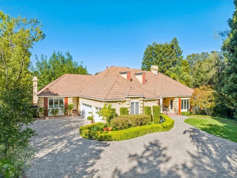 Photo of 14547 Carnelian Circle, Saratoga, CA 95070 (MLS # ML82065592)