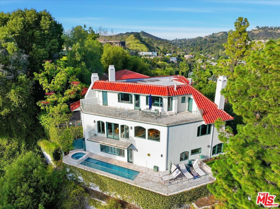 1284 Lago Vista Drive
