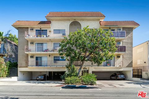 816 Westmount Drive West Hollywood CA 90069