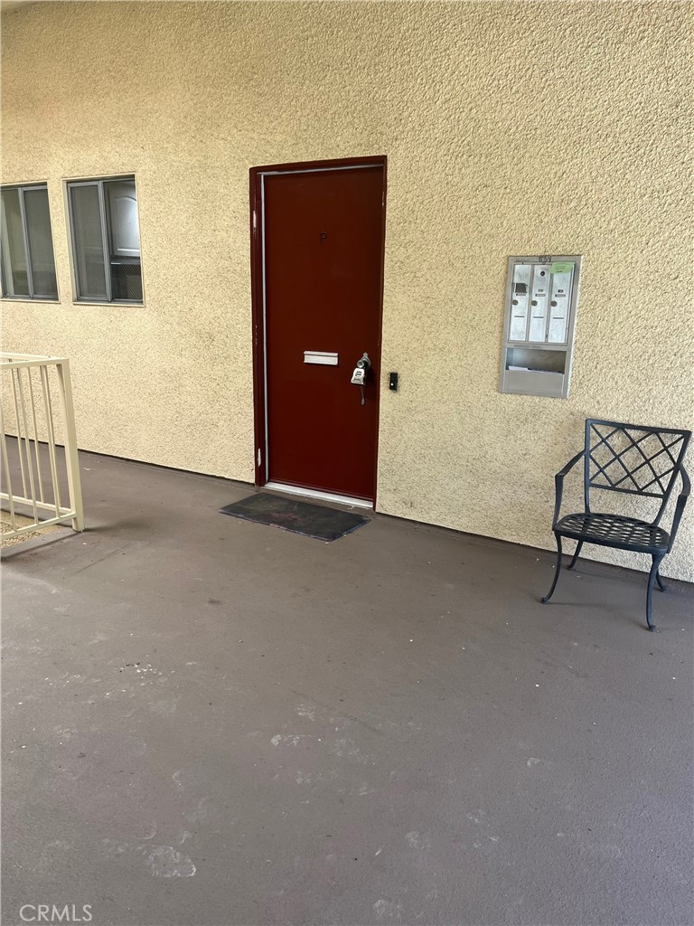 834 Unit P Ronda Mendoza