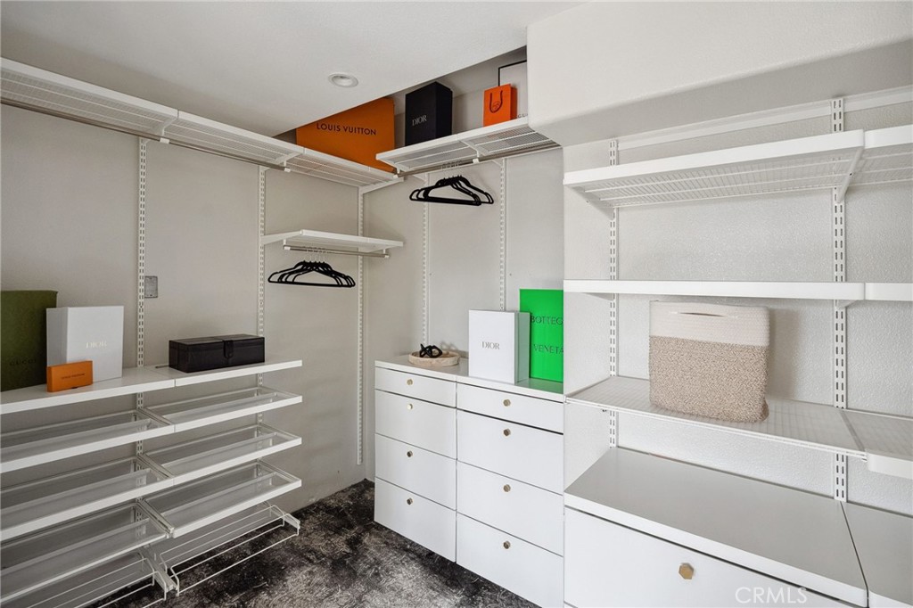 Harbor Hill (HARH) - Residential Lease