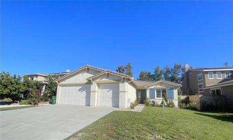 Photo of 1290 Estancia Street, Beaumont, CA 92223 (MLS # IG26009847)