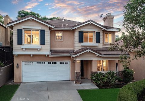 Photo of 5179 Knollwood Way, Woodland Hills, CA 91364 (MLS # SR26013508)
