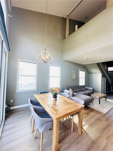 286 N Madison 404 Pasadena CA 91101