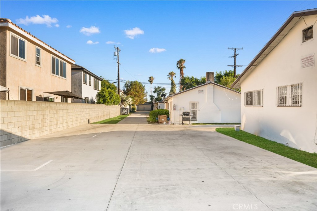 5800 Clara Street