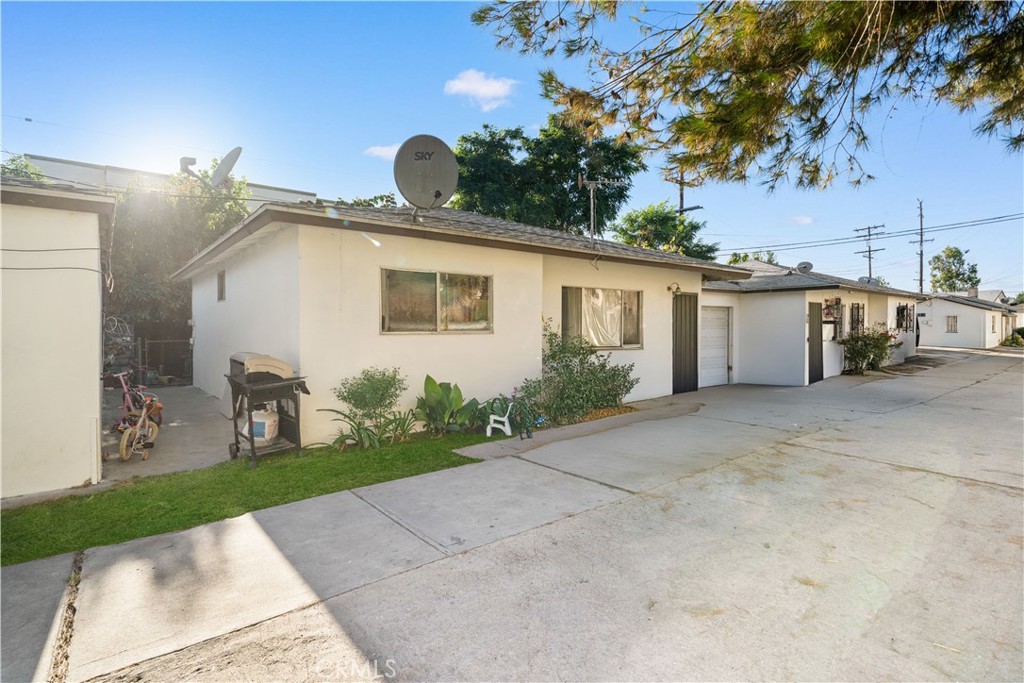 5800 Clara Street