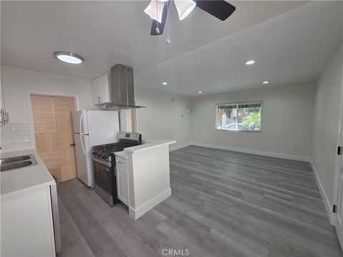 Photo of 4436 Ventura Canyon, Sherman Oaks, CA 91423 (MLS # SR25274928)
