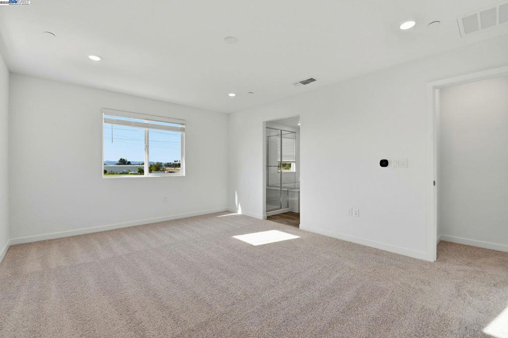 1008 Bluebell Circle