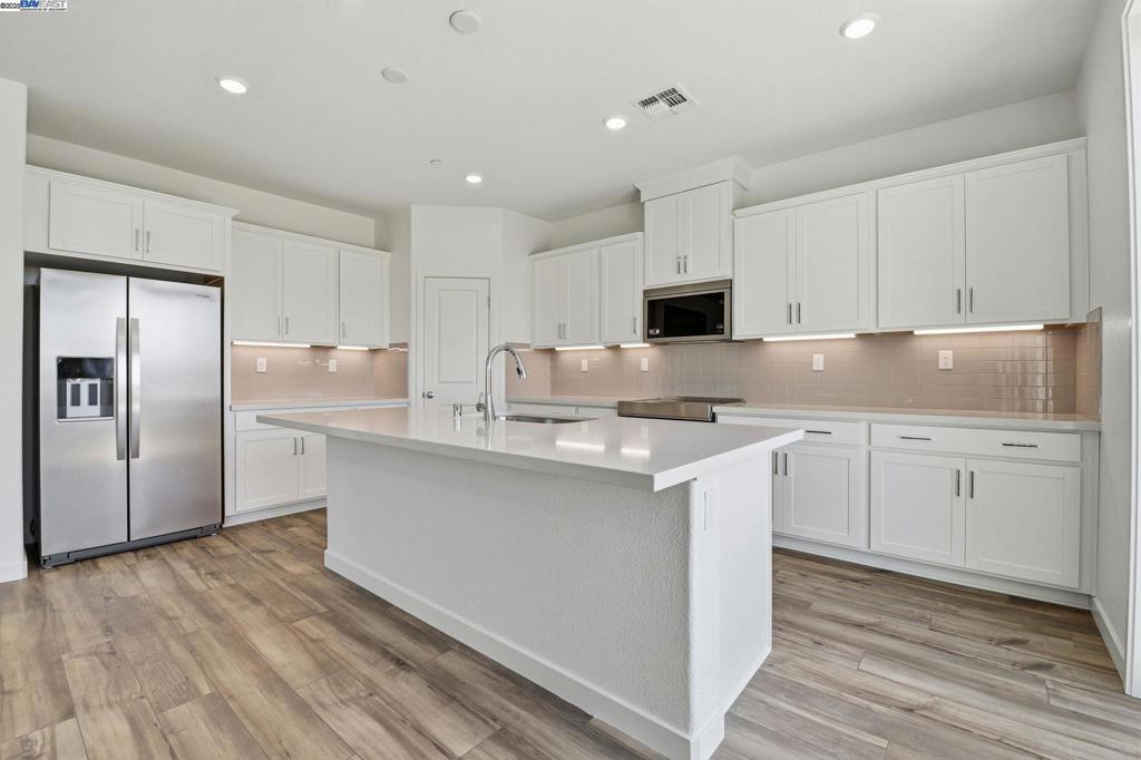 1008 Bluebell Circle