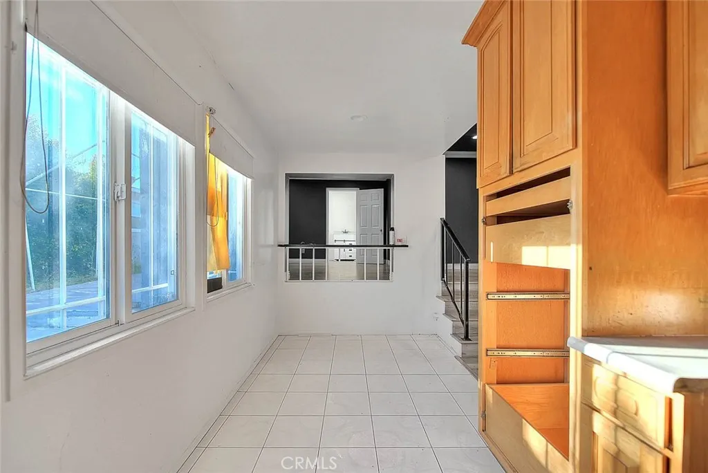 Los Angeles, California 90047, United States, 4 Bedrooms Bedrooms, ,3 BathroomsBathrooms,Residential,Active,182050