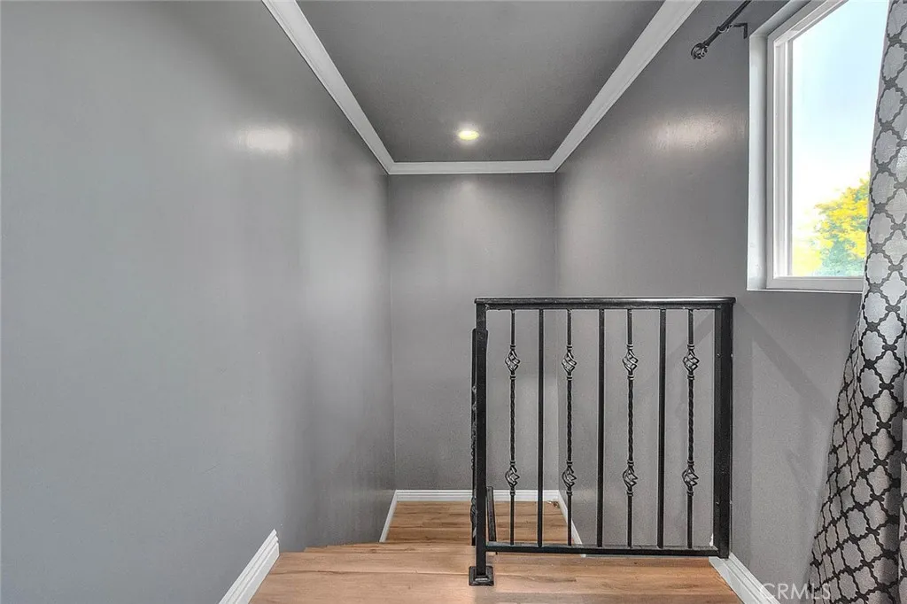 Los Angeles, California 90047, United States, 4 Bedrooms Bedrooms, ,3 BathroomsBathrooms,Residential,Active,182050