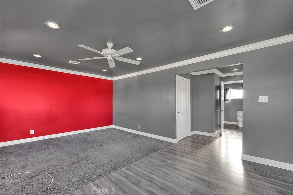 Los Angeles, California 90047, United States, 4 Bedrooms Bedrooms, ,3 BathroomsBathrooms,Residential,Active,182050